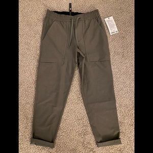Mens Lululemon pant Size M